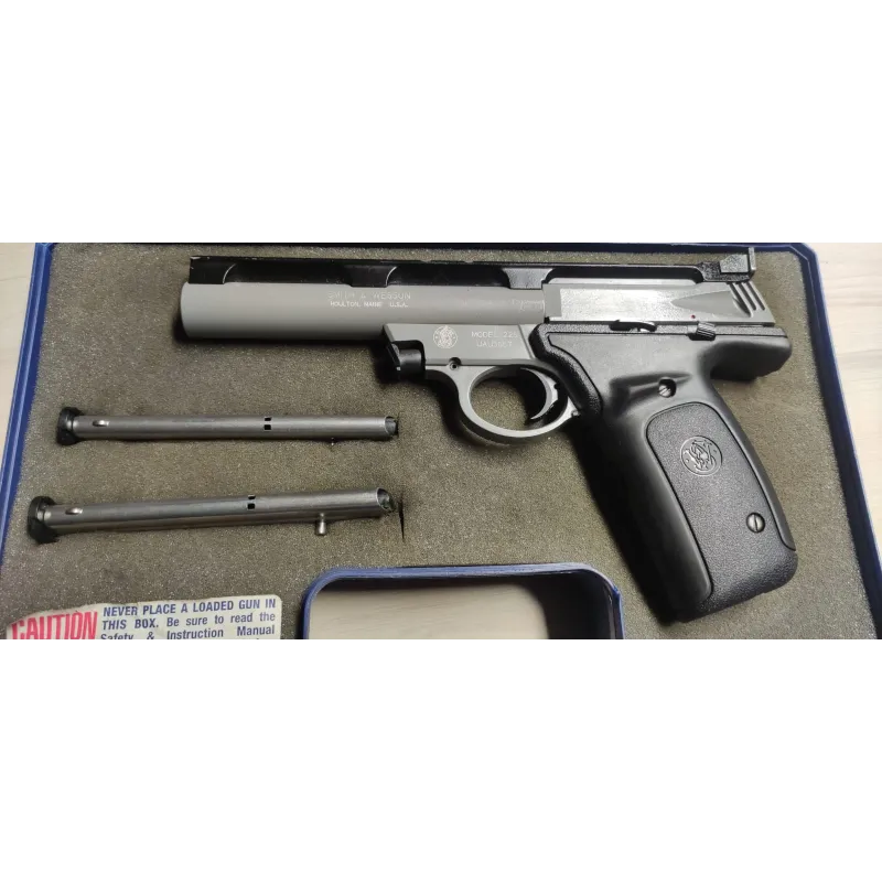 Pistolet Smith&Wesson mod. 22S kaliber .22Lr: precyzja, trening i sprzęt na strzelnicę