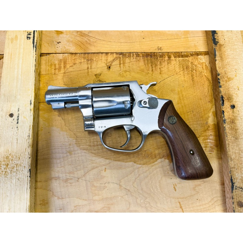 Rewolwer Rossi model 27 kaliber .38 Special chromowany – używany. Analiza realnych zalet w kompaktowej formie