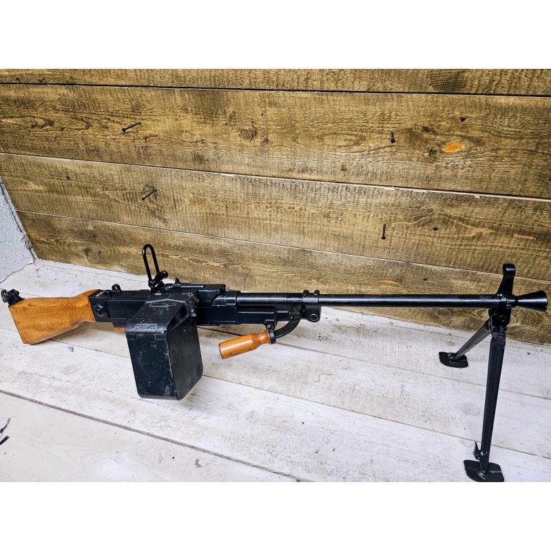 Karabin Maszynowy UK-59 kaliber 7,62x54R Czechosłowacja (FULL-AUTO) – historia, ergonomia i zastosowanie